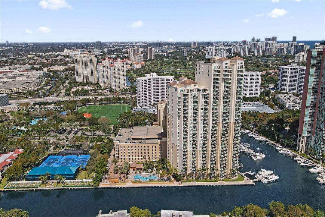 For Sale: $749,000 (2 beds, 2 baths, 2020 Square Feet)