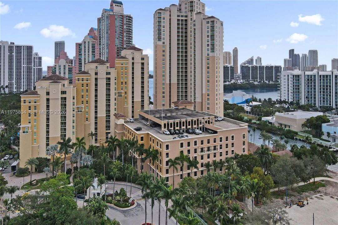 For Sale: $749,000 (2 beds, 2 baths, 2020 Square Feet)