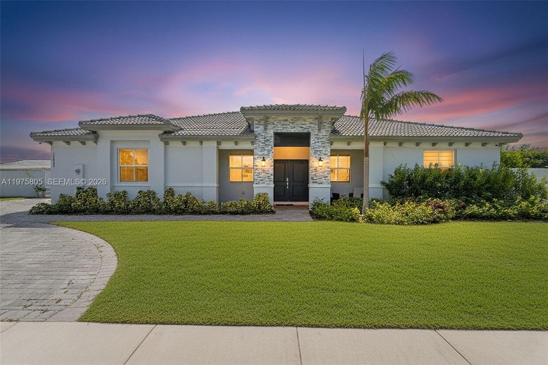 For Rent: $5,300 (4 beds, 3 baths, 2654 Square Feet)