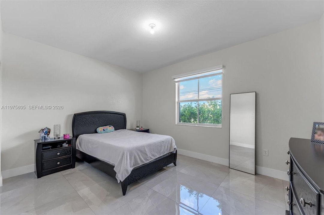 For Rent: $5,300 (4 beds, 3 baths, 2654 Square Feet)
