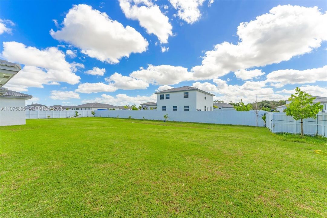 For Rent: $5,300 (4 beds, 3 baths, 2654 Square Feet)