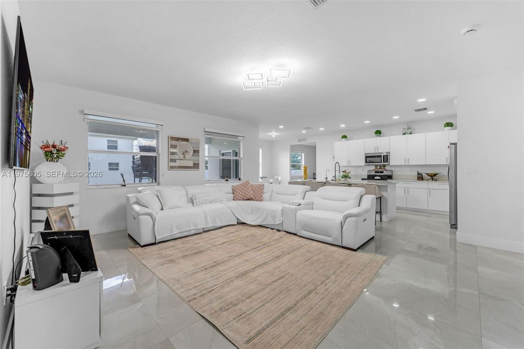 For Rent: $5,300 (4 beds, 3 baths, 2654 Square Feet)