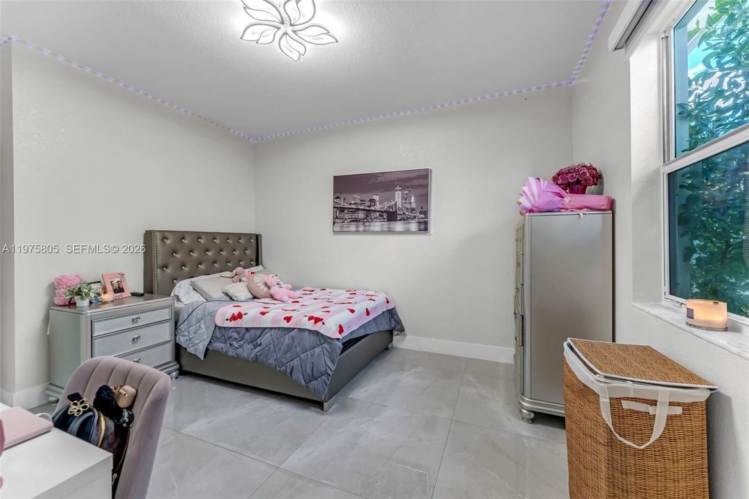 For Rent: $5,300 (4 beds, 3 baths, 2654 Square Feet)