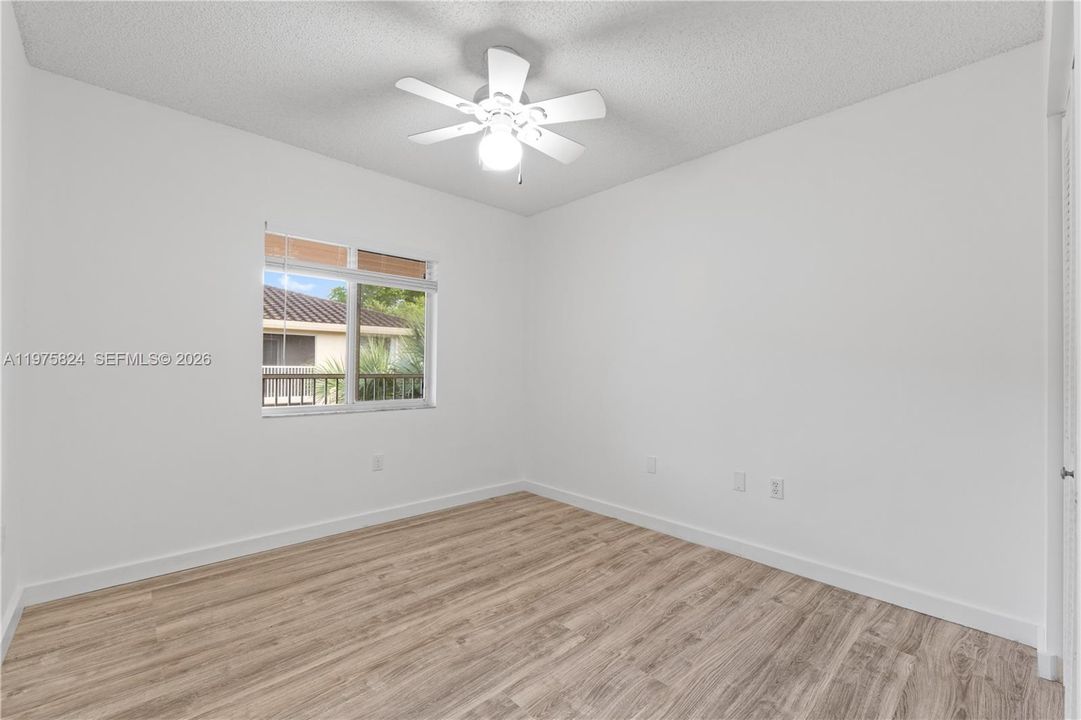 For Sale: $200,000 (2 beds, 2 baths, 1210 Square Feet)