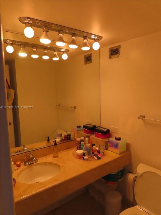 1/2 BATH