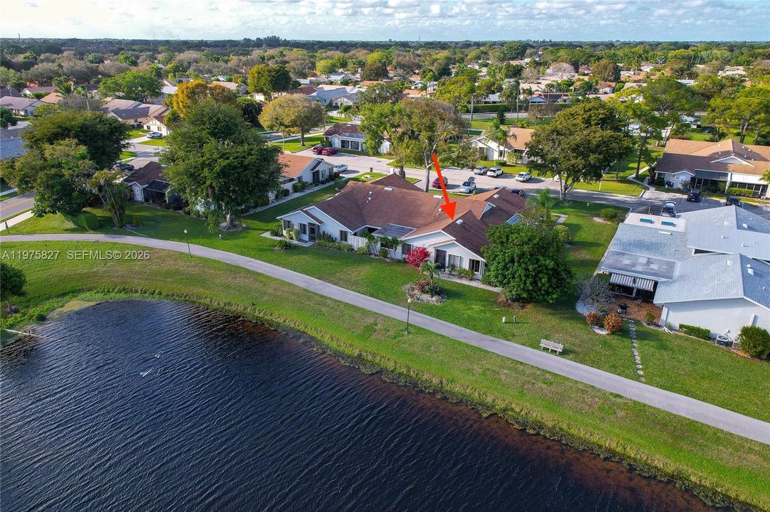 For Sale: $320,000 (2 beds, 2 baths, 1631 Square Feet)