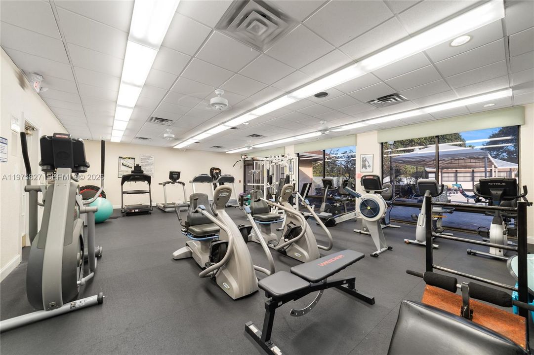 For Sale: $320,000 (2 beds, 2 baths, 1631 Square Feet)