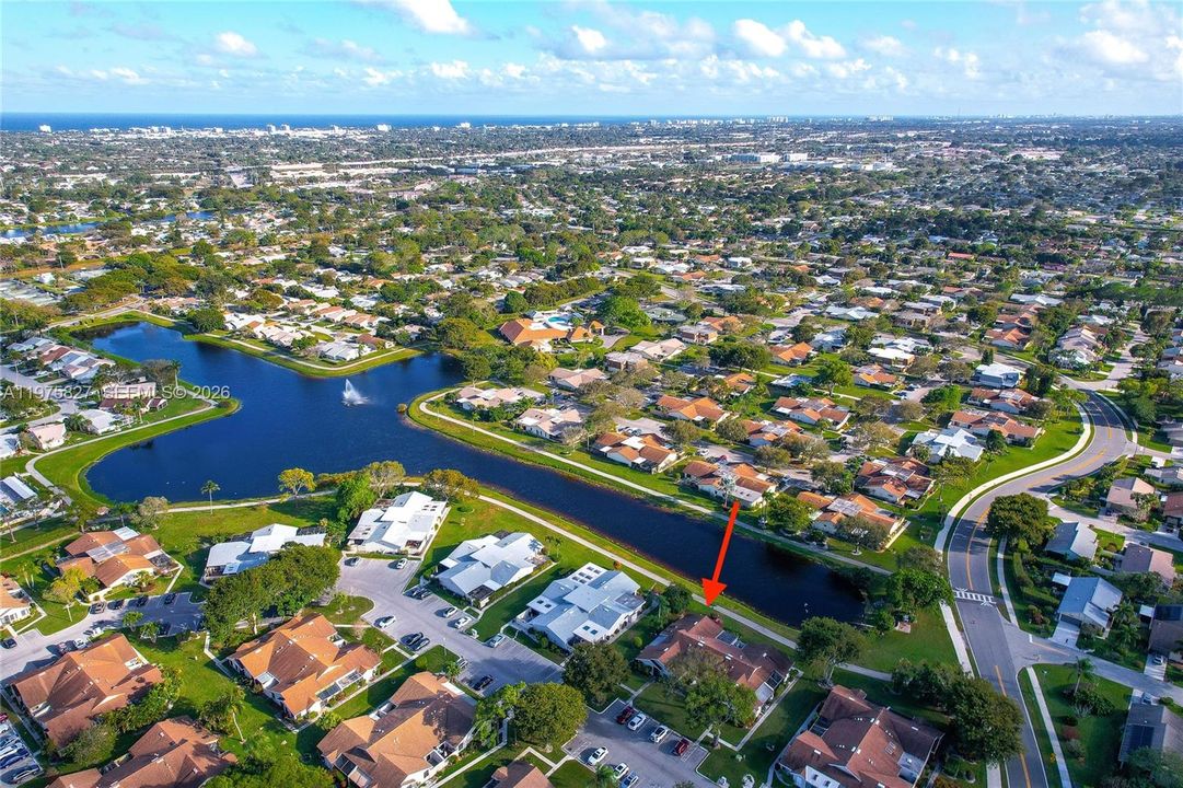 For Sale: $320,000 (2 beds, 2 baths, 1631 Square Feet)