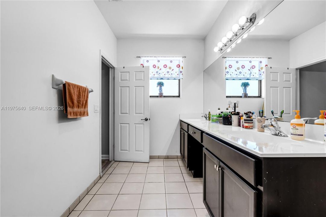 Principal Bathroom