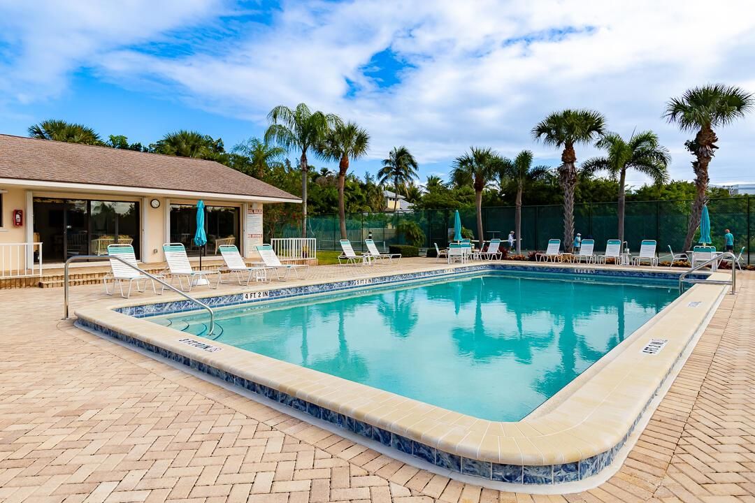 2370 NE Ocean Boulevard Unit C206-7
