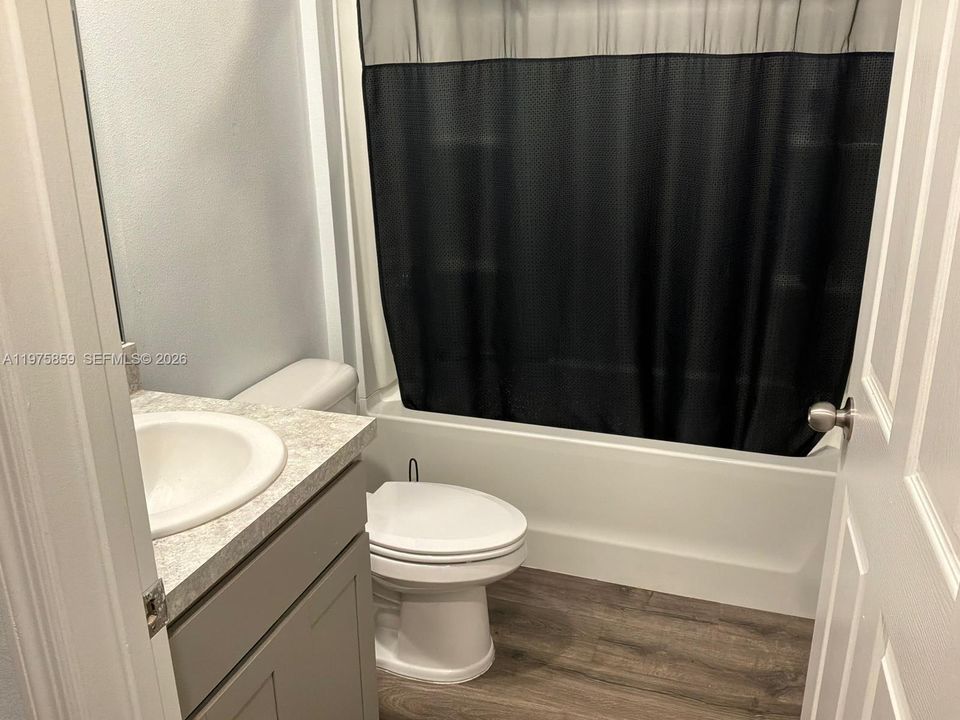 For Rent: $3,400 (4 beds, 2 baths, 1796 Square Feet)