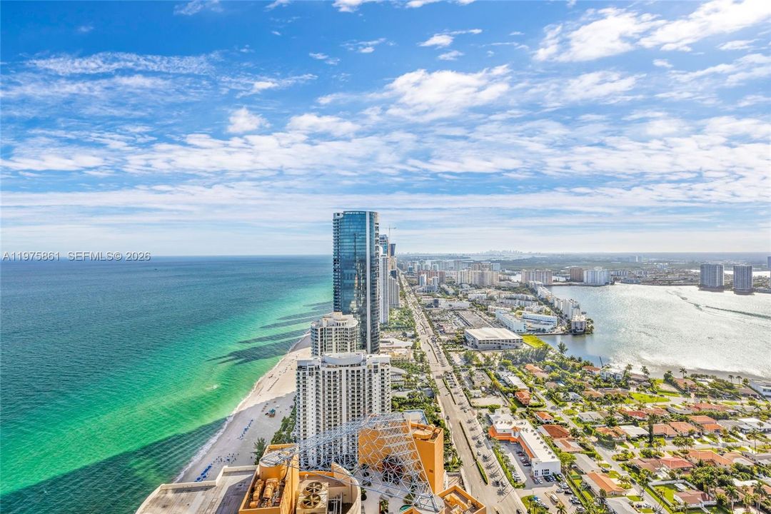 Active With Contract: $18,000 (2 beds, 2 baths, 1721 Square Feet)