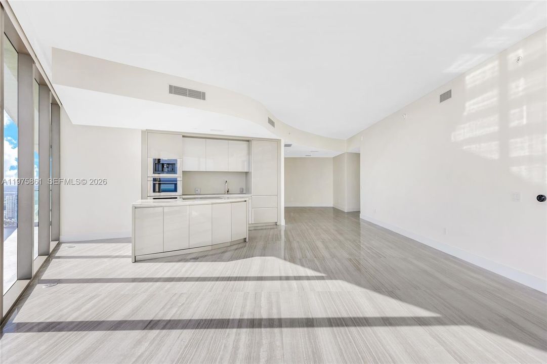 Active With Contract: $18,000 (2 beds, 2 baths, 1721 Square Feet)