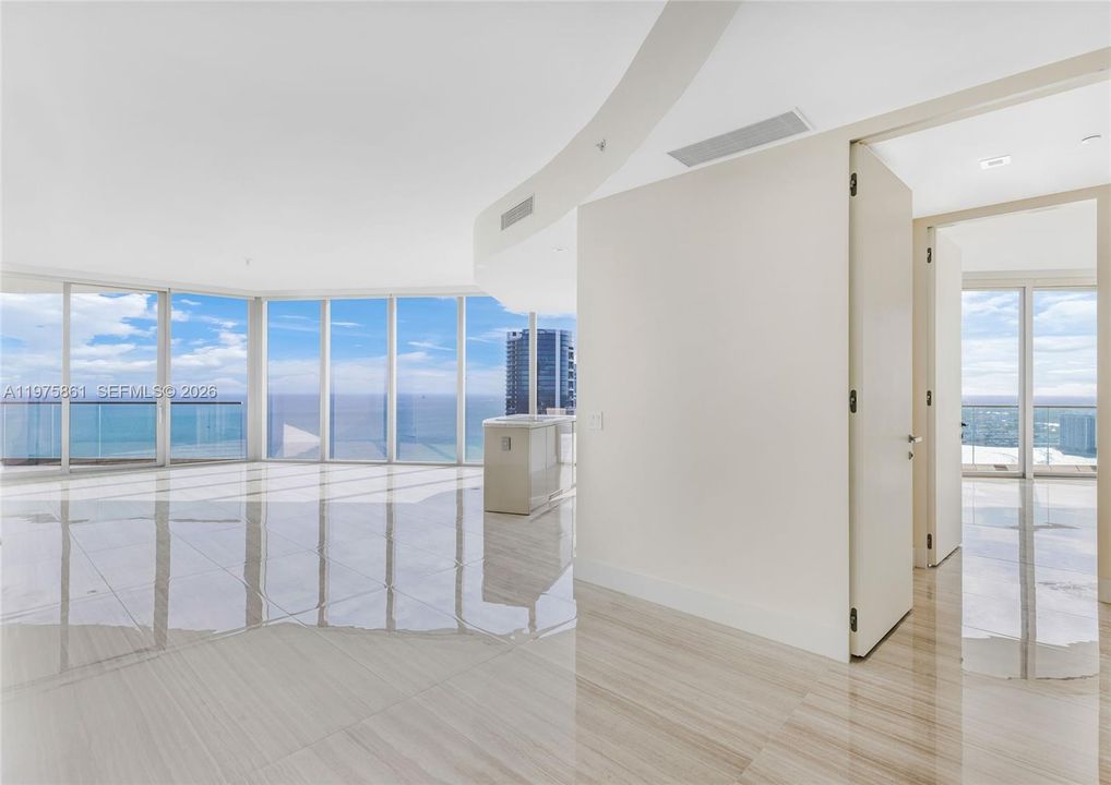 Active With Contract: $18,000 (2 beds, 2 baths, 1721 Square Feet)