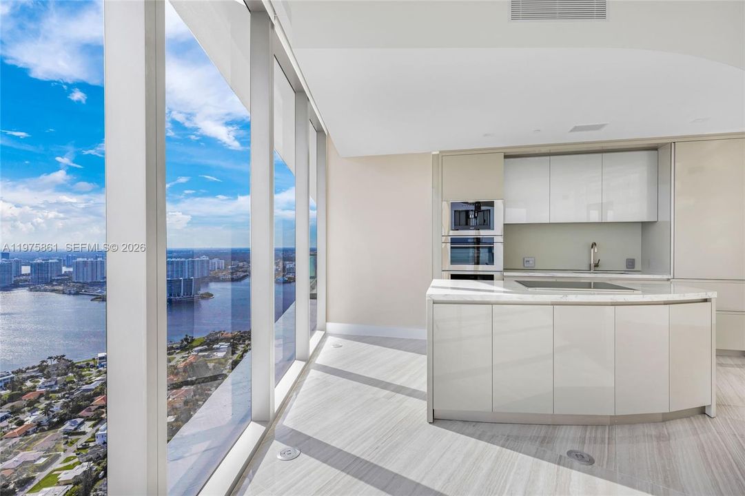 Active With Contract: $18,000 (2 beds, 2 baths, 1721 Square Feet)