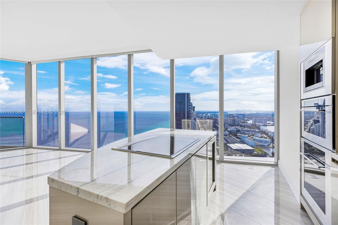 Active With Contract: $18,000 (2 beds, 2 baths, 1721 Square Feet)