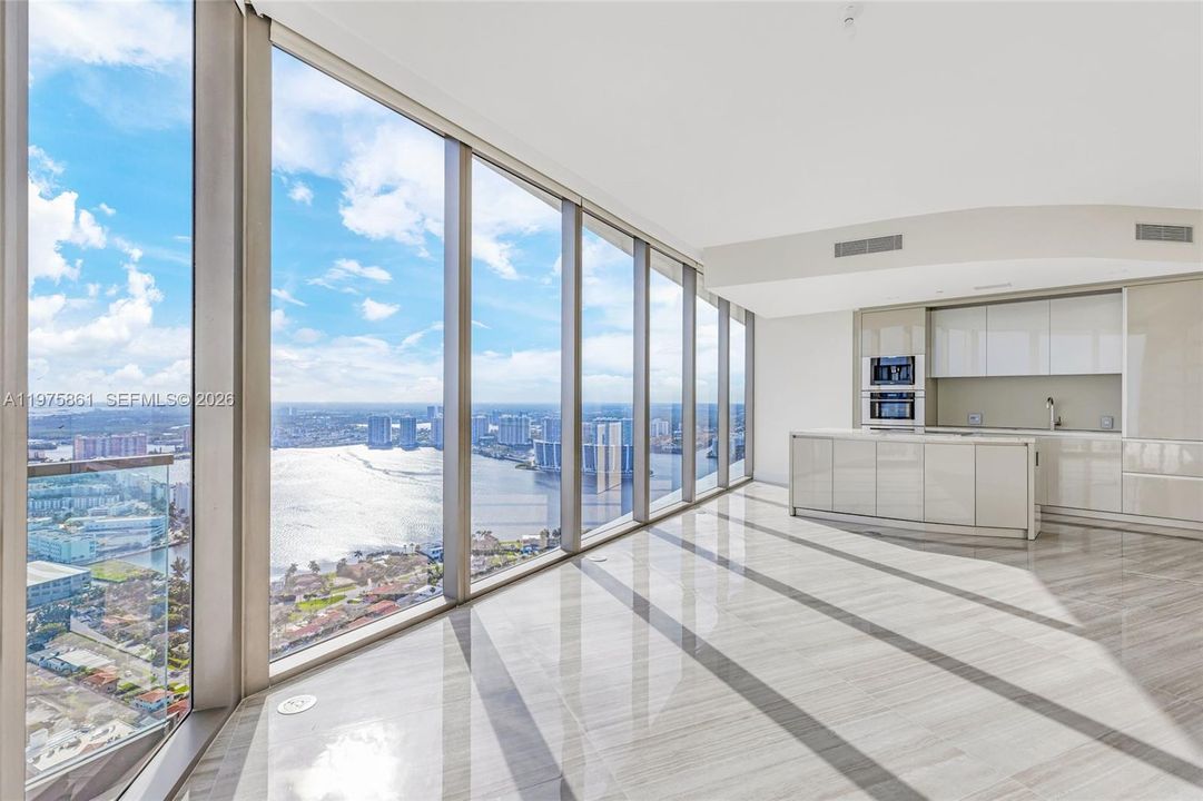 Active With Contract: $18,000 (2 beds, 2 baths, 1721 Square Feet)