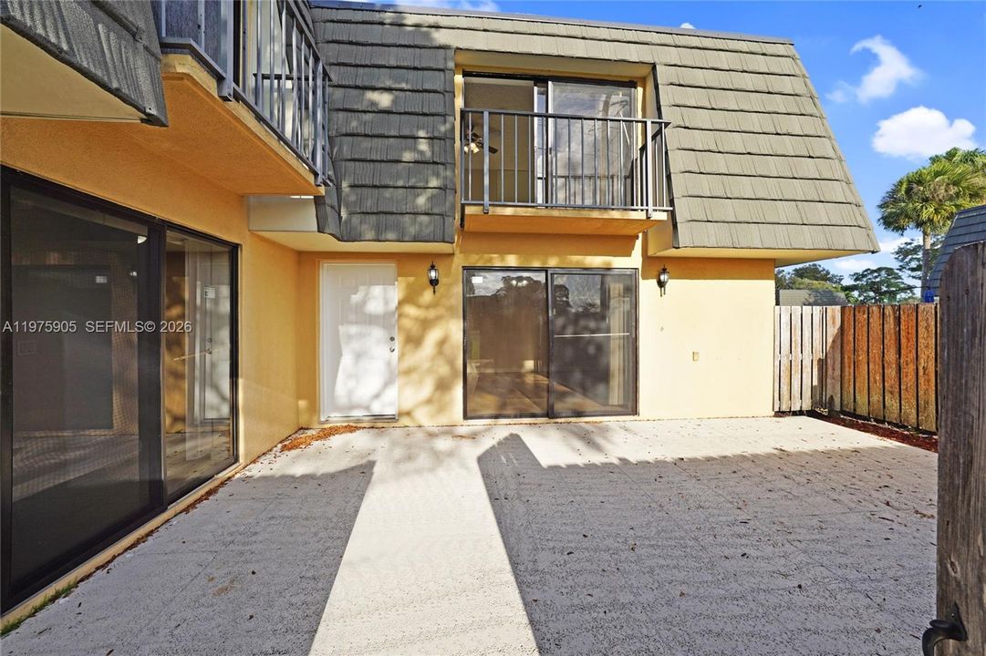 En Venta: $250,000 (2 camas, 2 baños, 1236 Pies cuadrados)