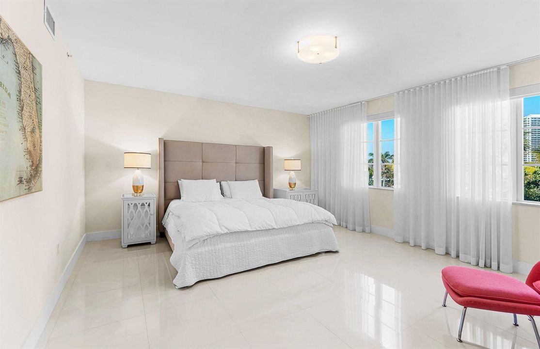 018-155SouthOceanAvenue-303-PalmBeachSho