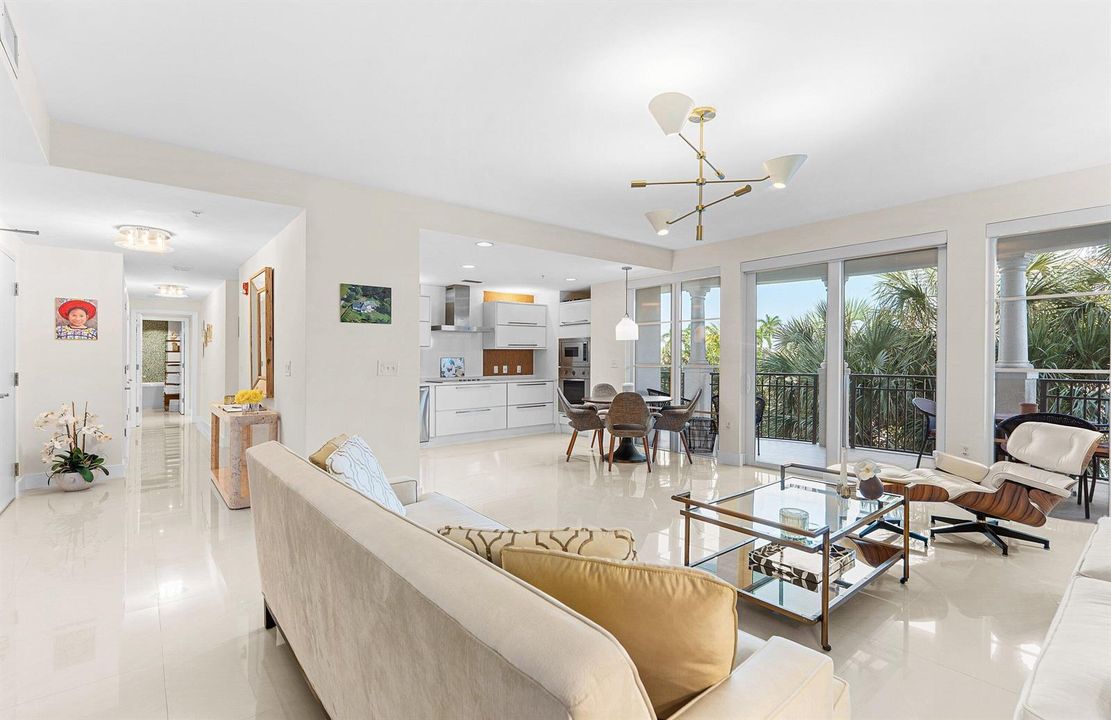 004-155SouthOceanAvenue-303-PalmBeachSho