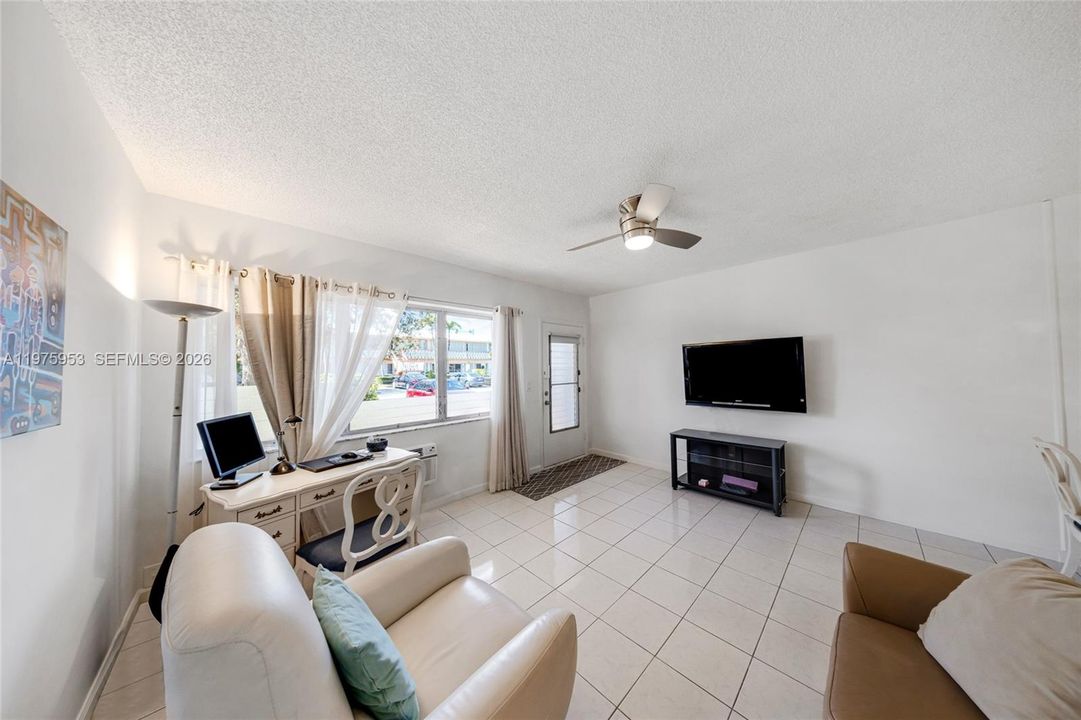 En Venta: $92,000 (1 camas, 1 baños, 625 Pies cuadrados)