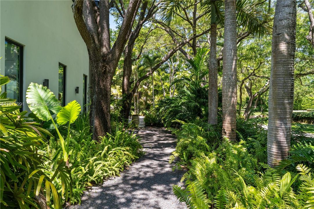 En Venta: $7,250,000 (7 camas, 5 baños, 6065 Pies cuadrados)