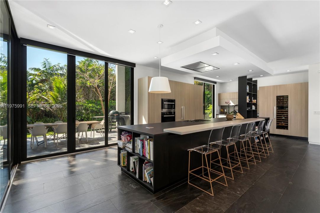 En Venta: $7,250,000 (7 camas, 5 baños, 6065 Pies cuadrados)