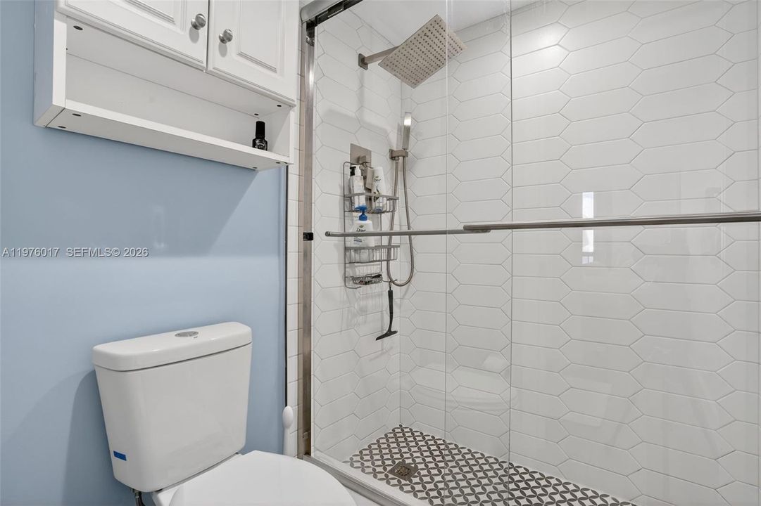 На продажу: $450,000 (2 спален, 2 ванн, 1023 Квадратных фут)