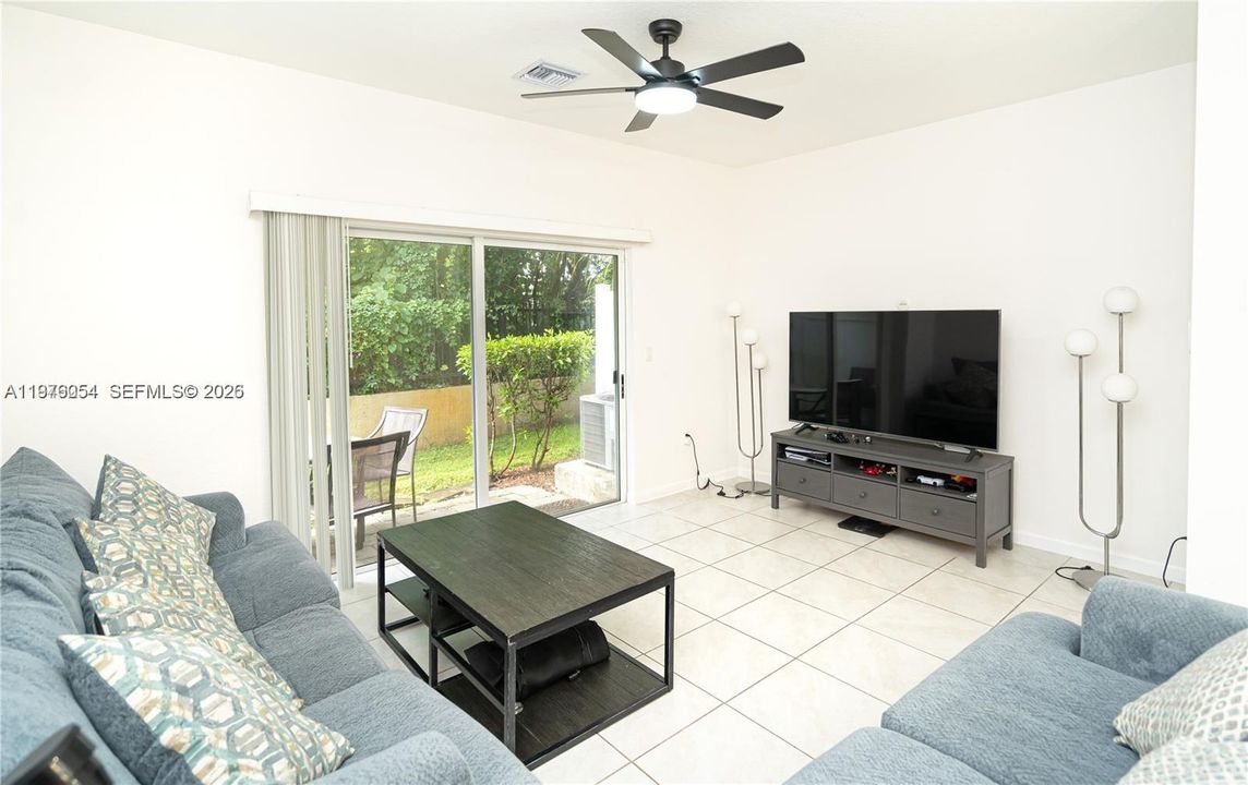 Active With Contract: $381,000 (2 beds, 2 baths, 1228 Square Feet)