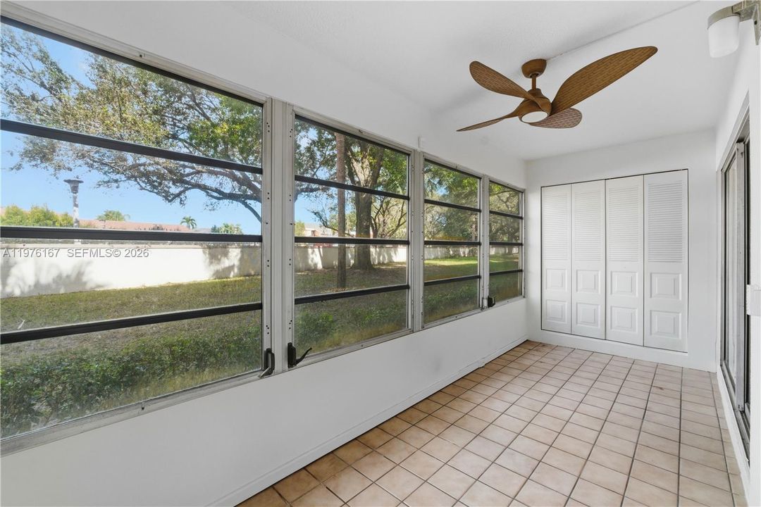For Sale: $111,000 (2 beds, 2 baths, 1210 Square Feet)