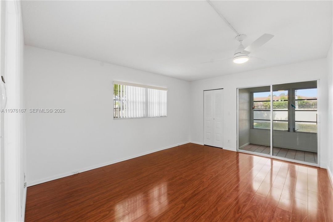 For Sale: $111,000 (2 beds, 2 baths, 1210 Square Feet)