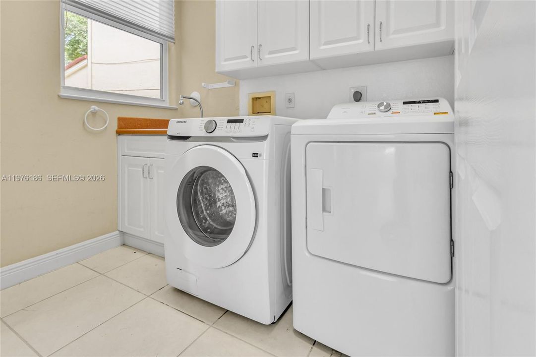 Recientemente alquilado: $8,000 (5 camas, 3 baños, 2882 Pies cuadrados)