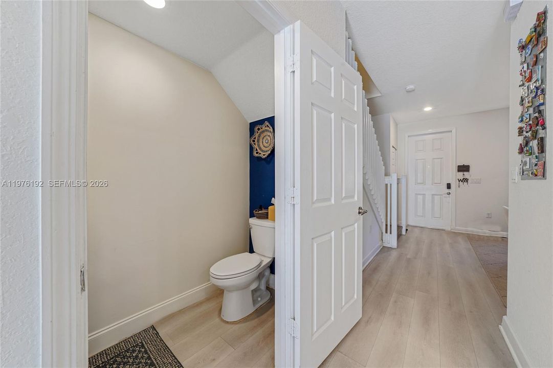 Recently Sold: $485,000 (3 beds, 2 baths, 1412 Square Feet)