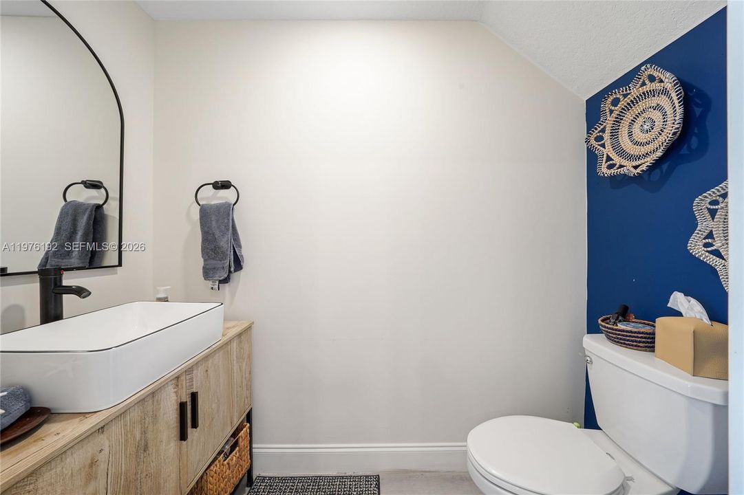 Recently Sold: $485,000 (3 beds, 2 baths, 1412 Square Feet)