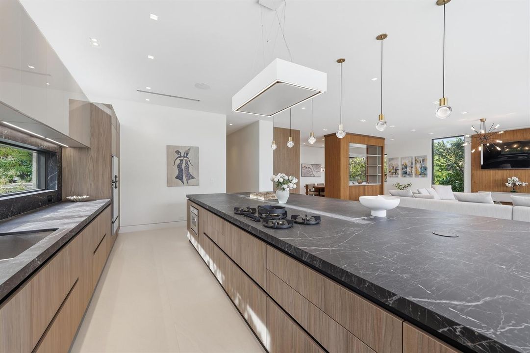 Kitchen 4