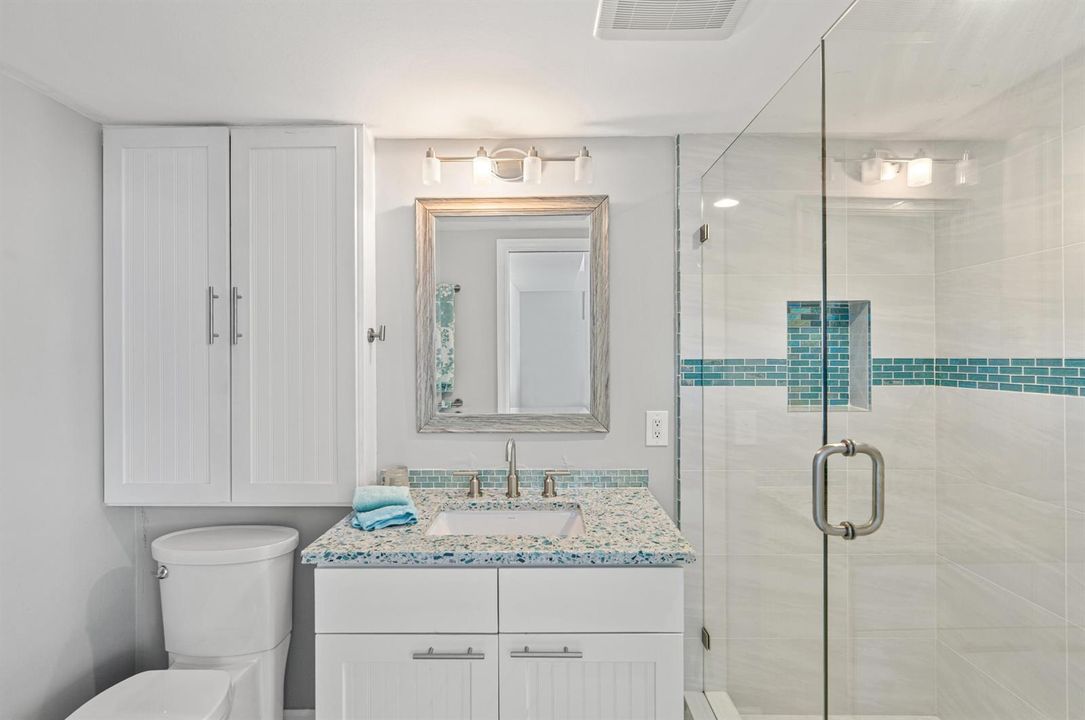 mls_BATHROOM_2_DT