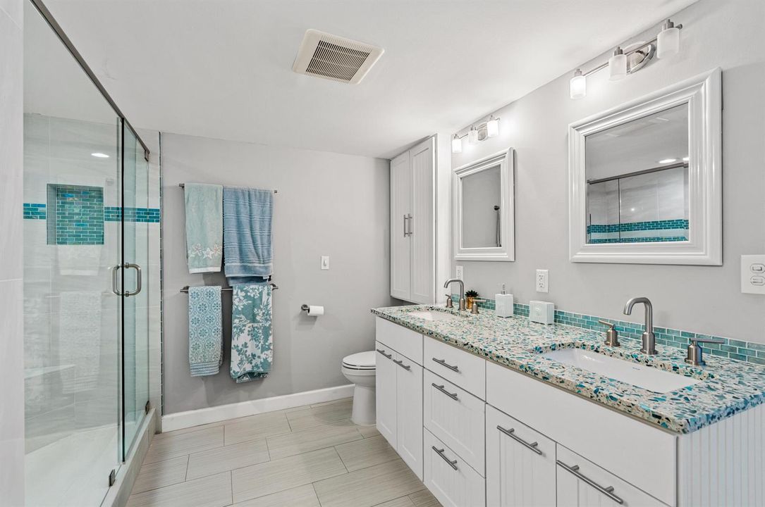 mls_BATHROOM_1_DT