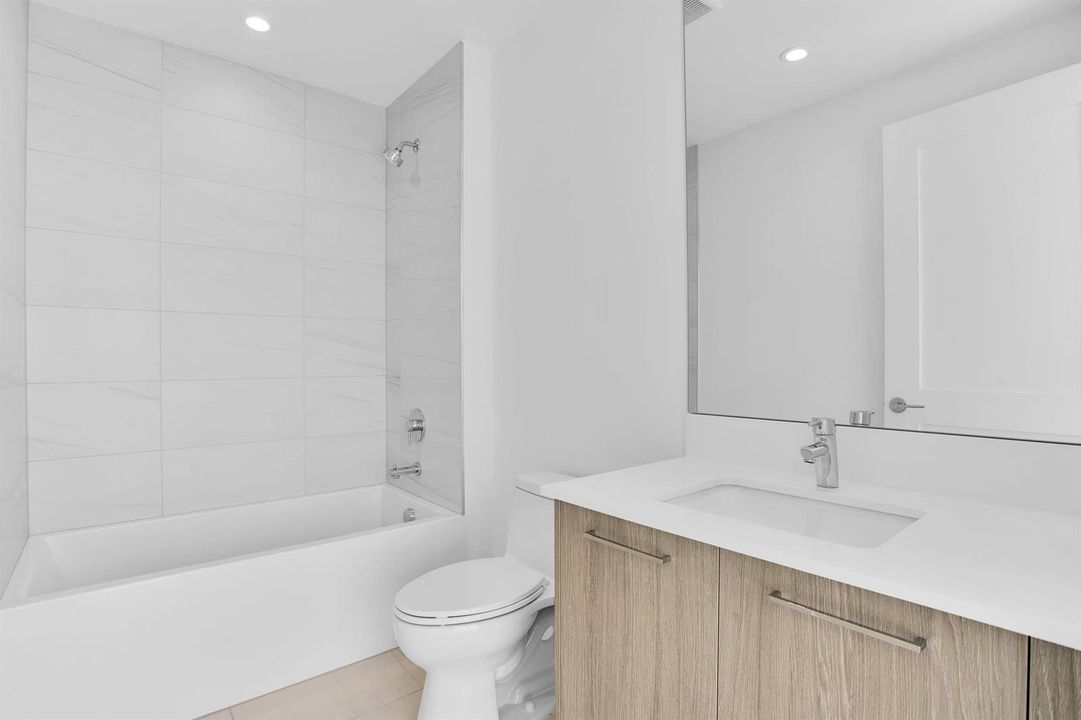 Guest Suite Bath