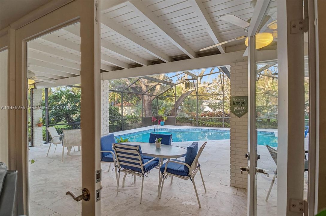 For Sale: $1,515,000 (5 beds, 4 baths, 2713 Square Feet)