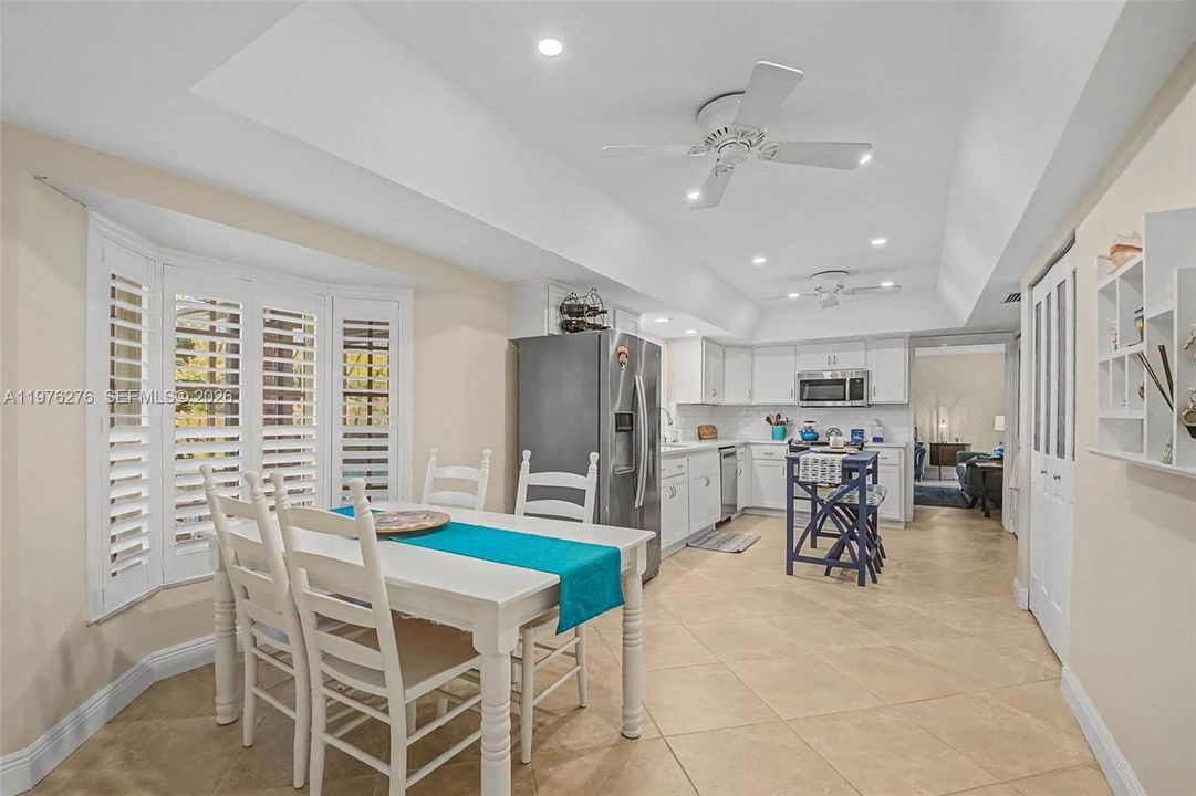 For Sale: $1,515,000 (5 beds, 4 baths, 2713 Square Feet)