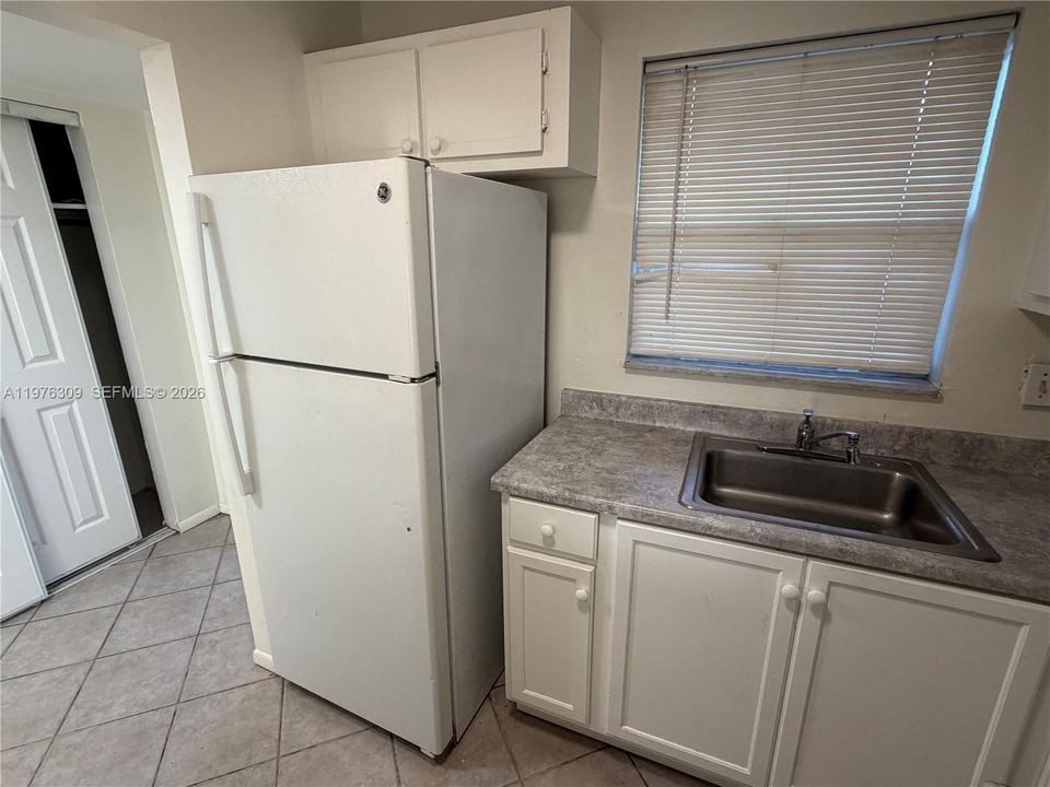 For Rent: $1,399 (1 beds, 1 baths, 640 Square Feet)
