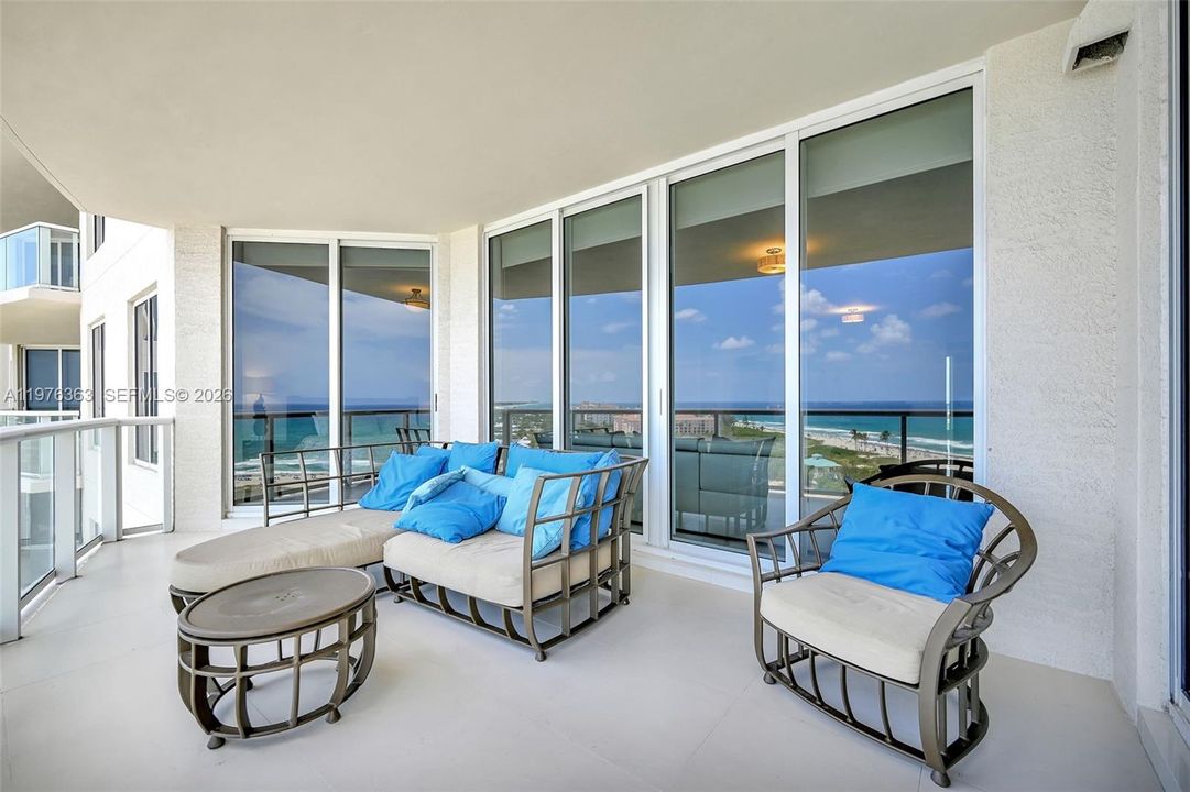 For Sale: $3,185,000 (3 beds, 3 baths, 2660 Square Feet)