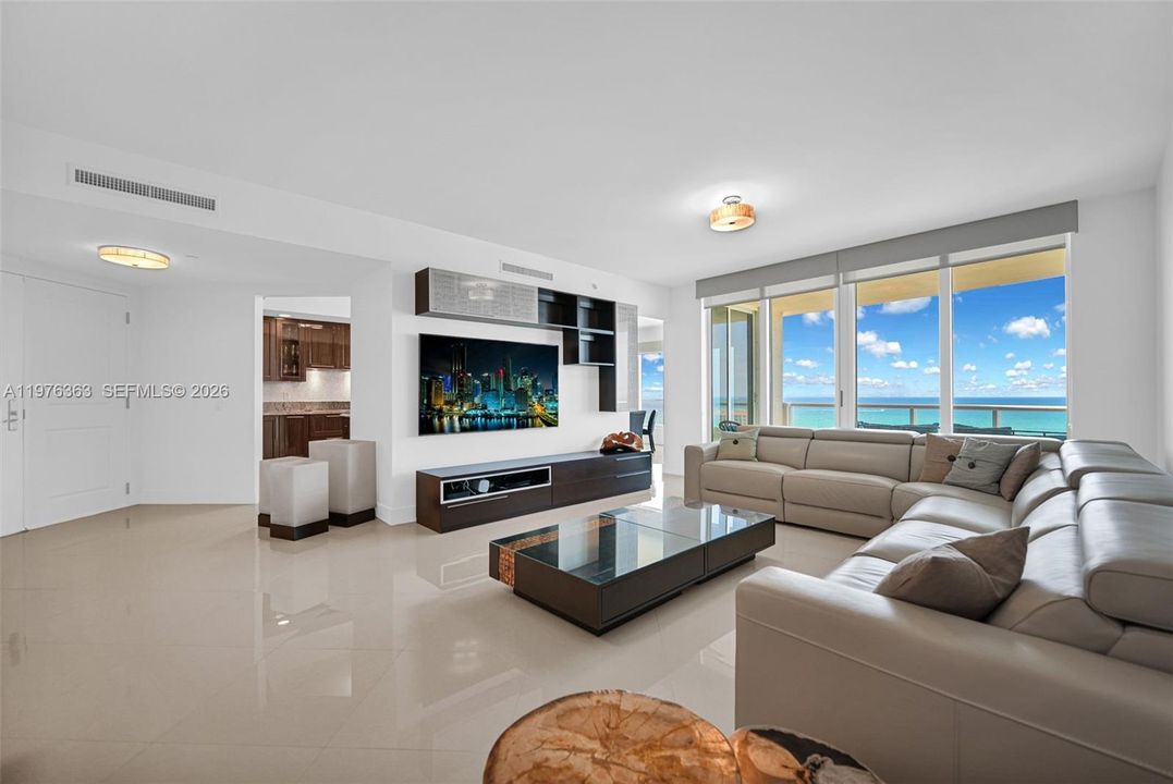 For Sale: $3,185,000 (3 beds, 3 baths, 2660 Square Feet)
