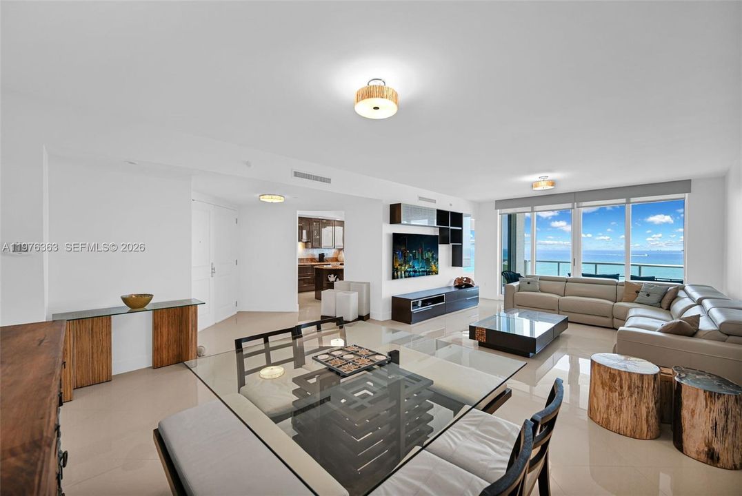 For Sale: $3,185,000 (3 beds, 3 baths, 2660 Square Feet)