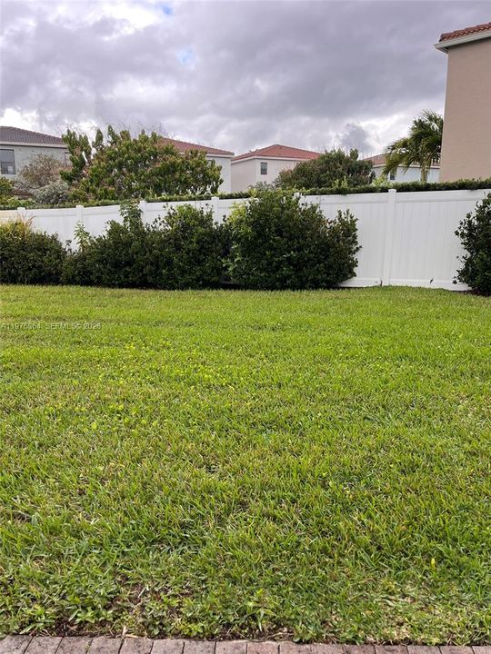 Recently Sold: $929,000 (4 beds, 2 baths, 2223 Square Feet)