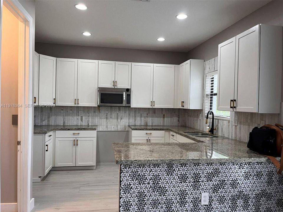 Recently Sold: $929,000 (4 beds, 2 baths, 2223 Square Feet)
