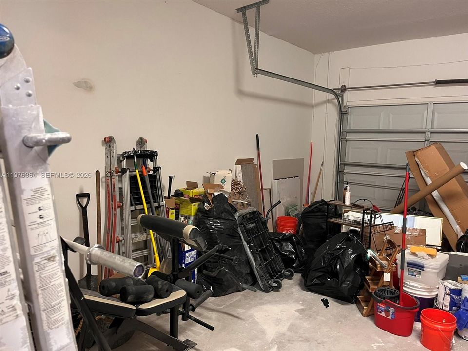 Recently Sold: $929,000 (4 beds, 2 baths, 2223 Square Feet)
