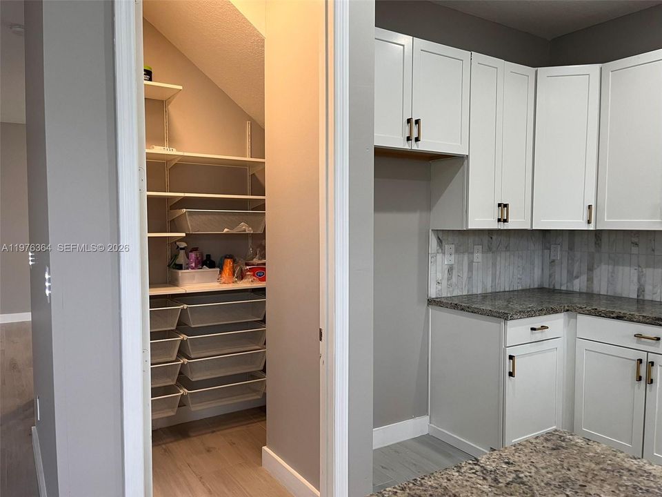 Recently Sold: $929,000 (4 beds, 2 baths, 2223 Square Feet)