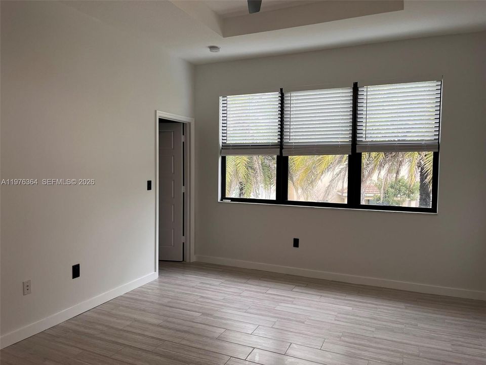 Recently Sold: $929,000 (4 beds, 2 baths, 2223 Square Feet)