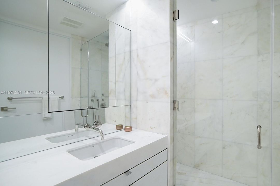 En Venta: $6,850,000 (3 camas, 3 baños, 2658 Pies cuadrados)